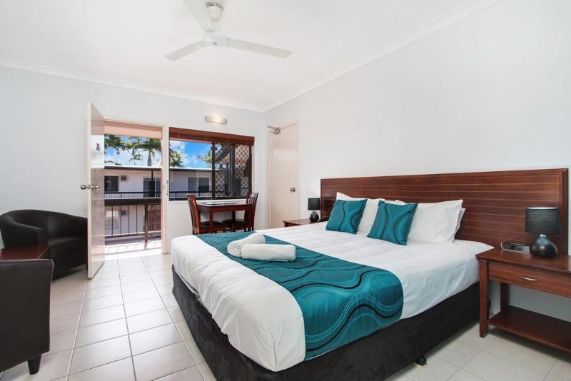 High Chaparral Hotel Cairns Exterior photo