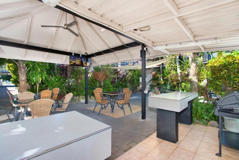 High Chaparral Hotel Cairns Exterior photo